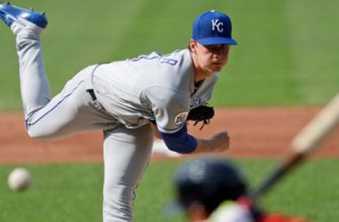 Royals grind out 3-2 win in 10 innings in Singer’s MLB debut