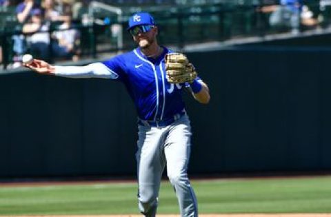 Royals let early lead slip away in 9-7 loss to White Sox