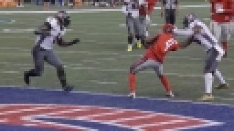 Jordan Ta’amu connects with Derrick Dillon for a seven yard touchdown, Bandits lead Gamblers, 10-0