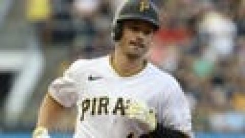 Pirates’ Bryan Reynolds belts TWO home runs vs. Red Sox