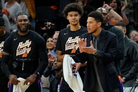Sources: Game 6 return a possibility for Booker