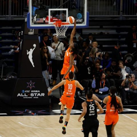 Fowles dunks in final WNBA All-Star appearance