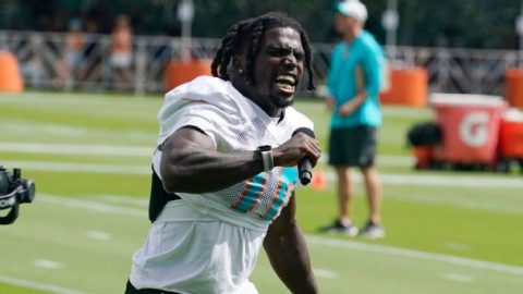 Tyreek Hill thrills Dolphins fans with 65-yard TD; rookie receivers impress for Saints, Jets