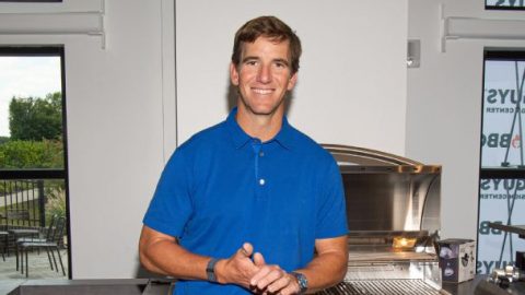 Eli Manning calls his personal style ‘the boring look’