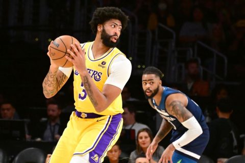 Davis: Winless Lakers need to ‘stay even-keeled’