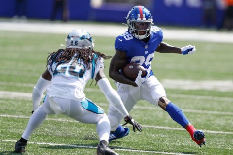 Chiefs acquire Giants WR Toney for two picks