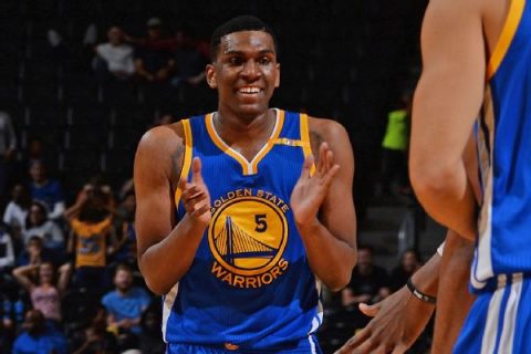 Looney to return to Warriors on 3-year, $15M deal