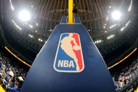 Sources: NBPA polls players on whether to return