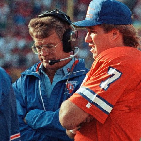 Former Broncos, Falcons coach Reeves dies at 77