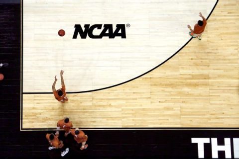Committee proposes moving NCAA 3-point line