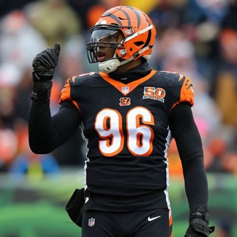 Bengals trade disgruntled Dunlap to Seahawks