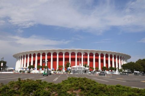 Ballmer to buy Forum, clearing path for new arena