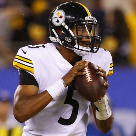 Duck down: Steelers waive QB, bring back Dobbs
