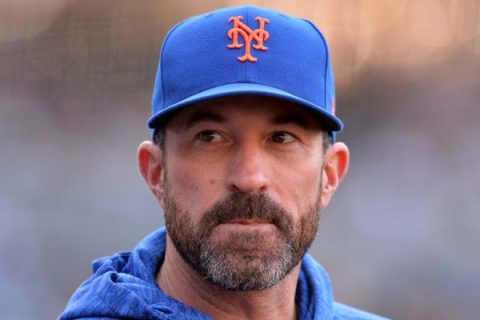 Mets skipper curses, pitcher charges at reporter