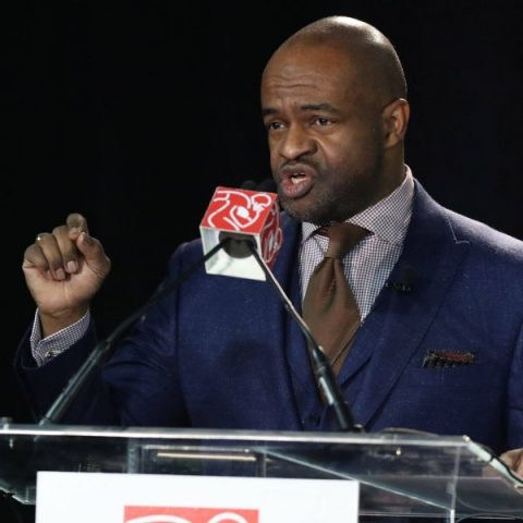 NFLPA chief: Players better off skipping workouts