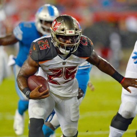 Bucs RB’s tablet stolen; team says no info leaked
