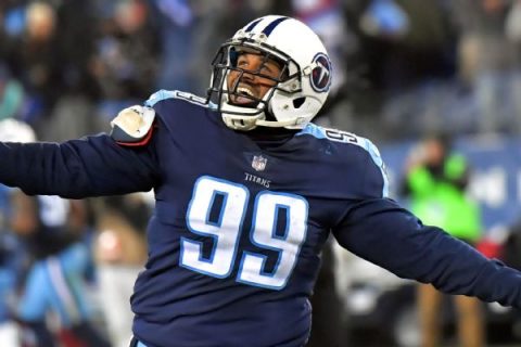 Sources: Titans trade star DL Casey to Broncos