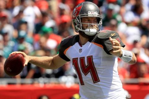 Source: QB Fitzpatrick agrees to Dolphins deal