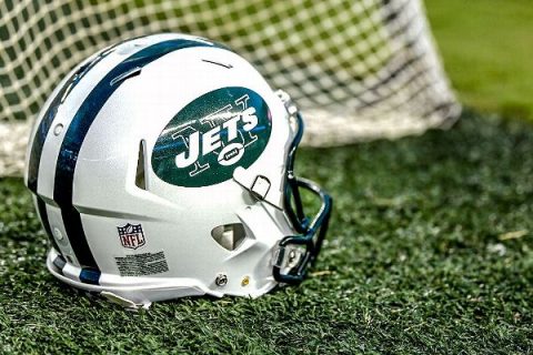 Jets bring on Montgomery to back up Bell