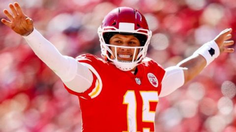 Best of Friday at NFL training camps: Patrick Mahomes’ cereal a hit, Lamar Jackson running less?