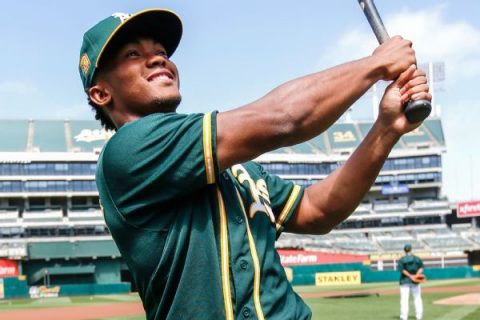 Sources: A’s cleared to offer Murray more money