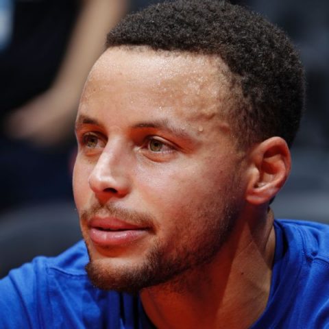 Curry: Comments on moon a joke, will visit NASA