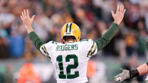 QBs and TEs recapture the headlines, with Aaron Rodgers, Zach Ertz leading the way