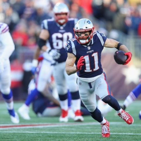 Edelman fined 3 times for unnecessary roughness
