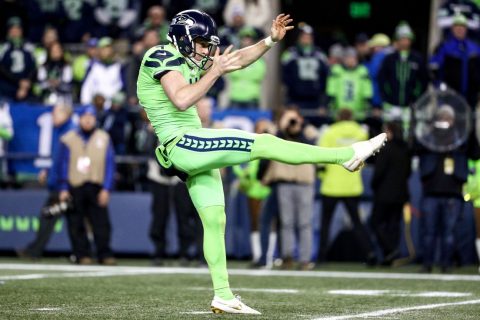Seahawks punter Dickson gets 4-year extension