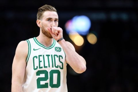 Celtics’ Hayward breaks left hand against Spurs