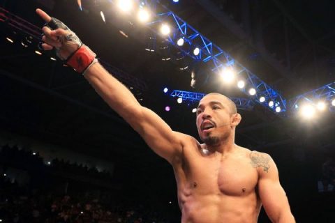 Aldo postpones retirement, signs new UFC deal
