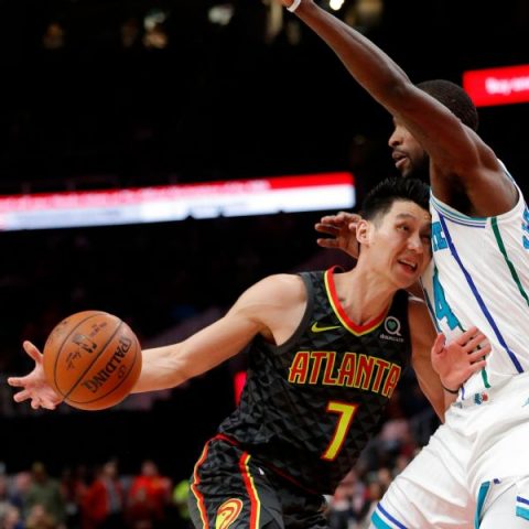 Agents: Lin clearing way to sign with Raptors