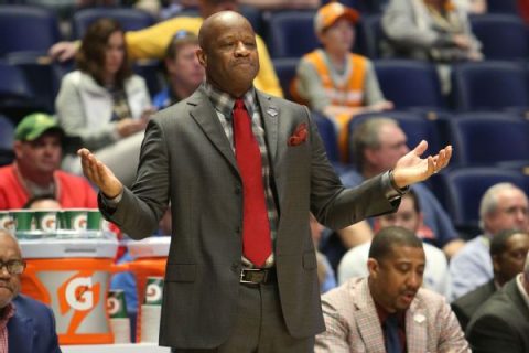 Anderson out at Arkansas after eight seasons
