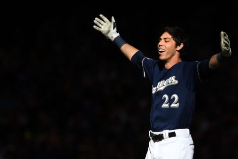 Yelich ties HR record, then wins game in 9th