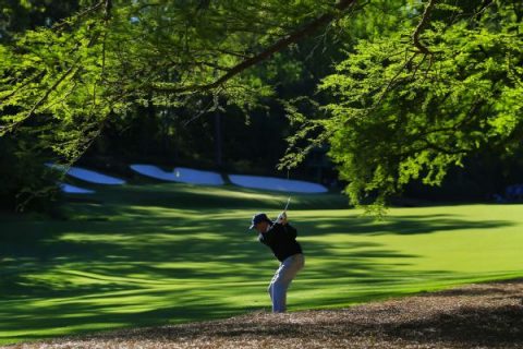 Mickelson has best 1st round at Masters since ’10