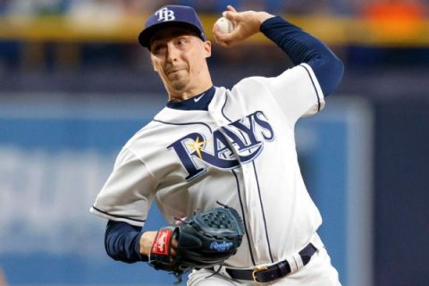 Bathroom break: Rays’ Snell fractures toe, on IL