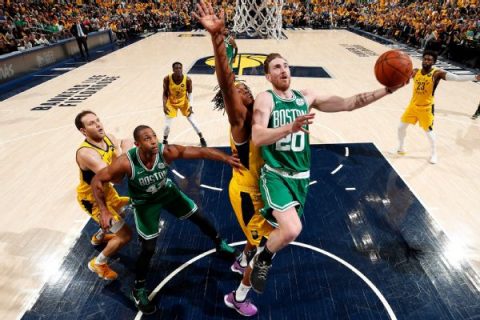 Hayward returns home with 20 in Celtics’ win