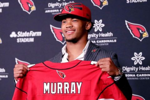 Cards sign No. 1 pick Murray to 4 years, $35M