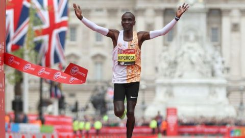 Kipchoge, Kosgei win London Marathon titles