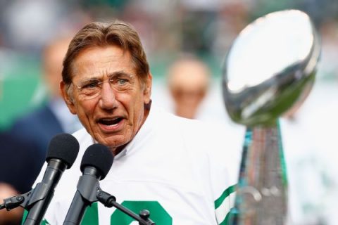 Namath could see Lawrence force trade from Jets