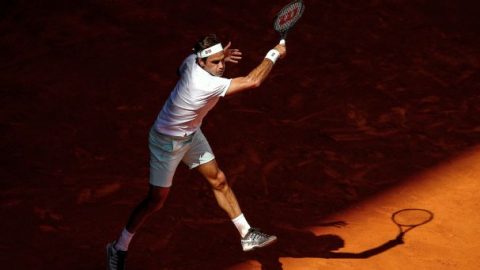 Federer’s clay-court return equal parts promising and frustrating