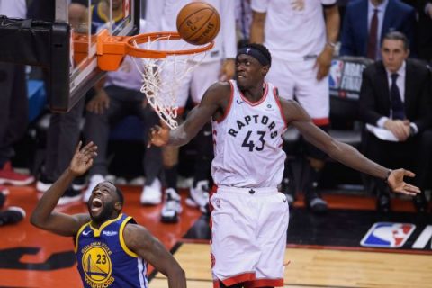 Siakam agrees to $130M extension with Raptors