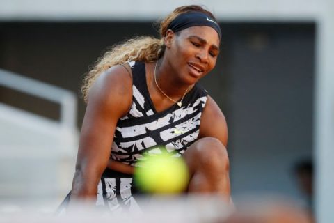 Kenin stuns Serena in straight sets at French