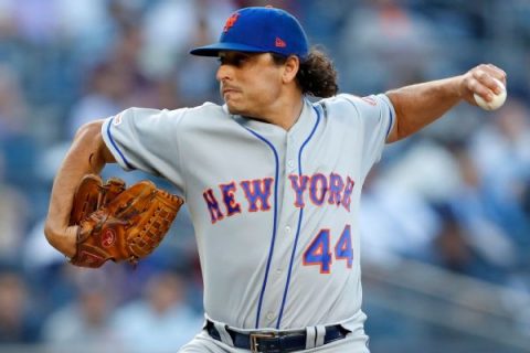 Phils acquire Vargas from Mets to bolster rotation