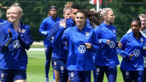 Pack mentality: How the USWNT geared up for a month in France