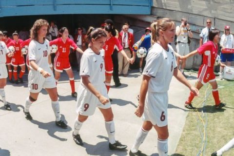 USWNT alums Akers, Chastain part of CTE study