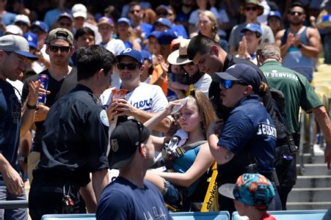 Dodgers to extend netting after another fan hit