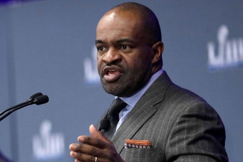 Sources: NFLPA tells agents to ‘collude’ on offers