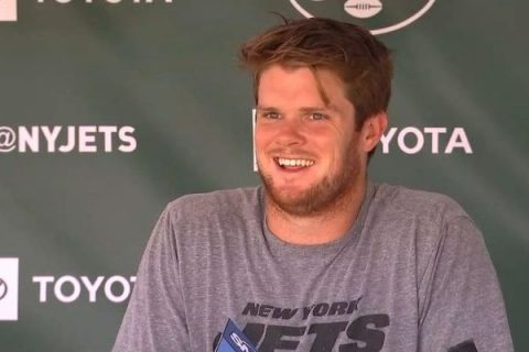 Darnold says he feels ready but won’t risk life