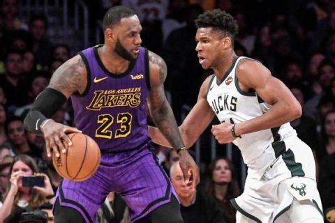 Giannis: LeBron ‘an alien’ to play so well at 34